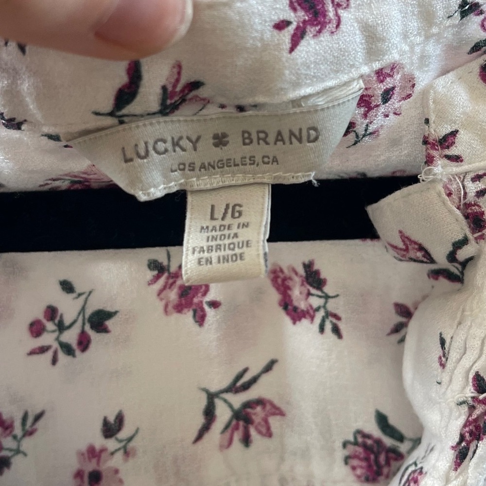 Lucky Brand Floral Blouse Women's Large White Pink Pintuck Smocked Top - Picture 2 of 6